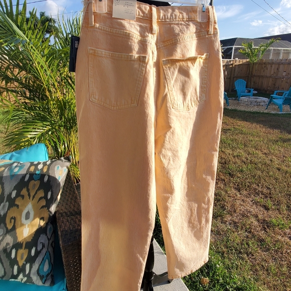 Universal Thread - Picture 8 of 12